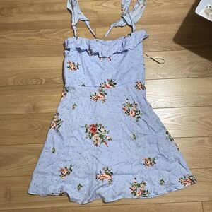 Forever 21 blue floral dress size medium